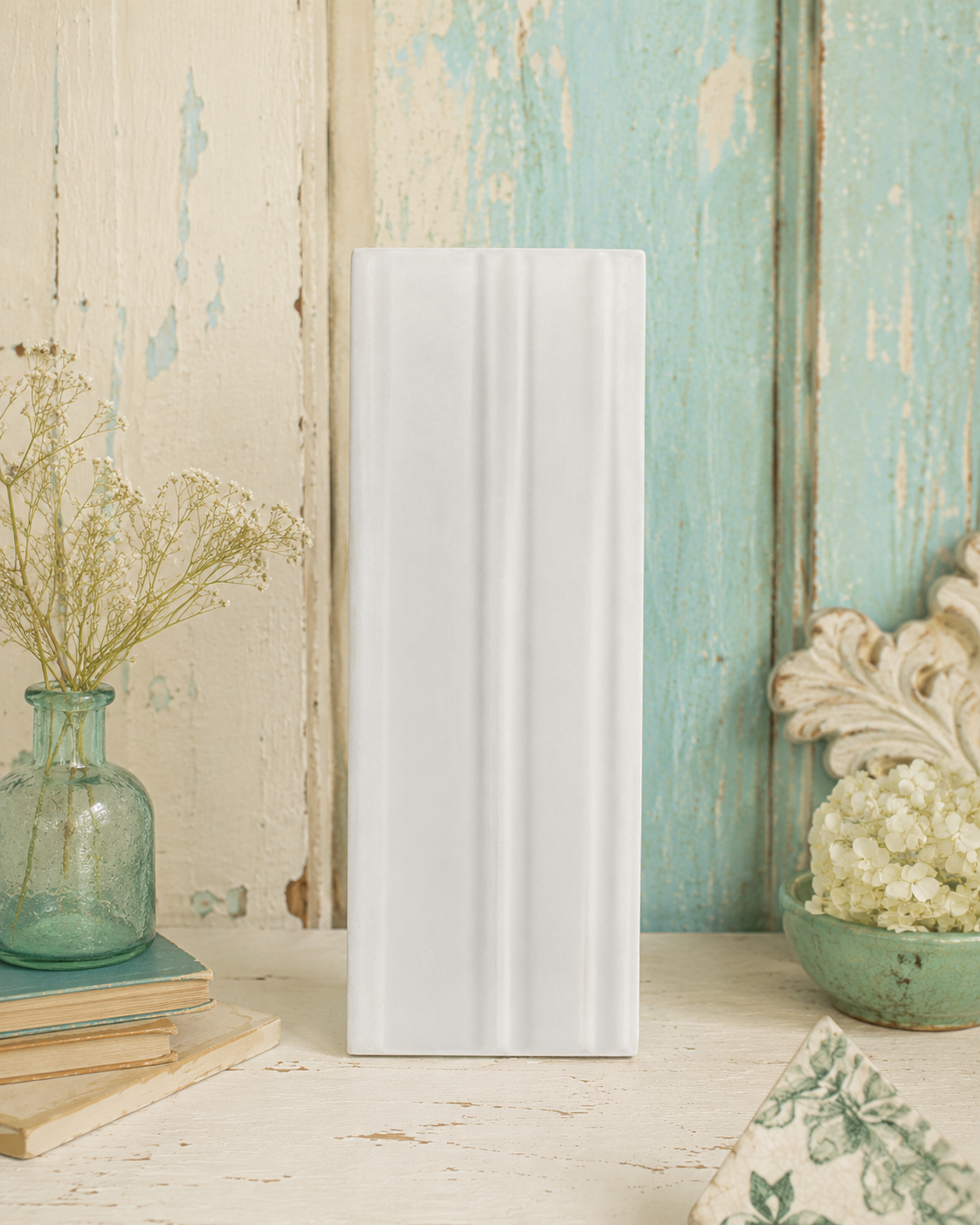 Retro Glossy White Fluted Border - 1490-D955
