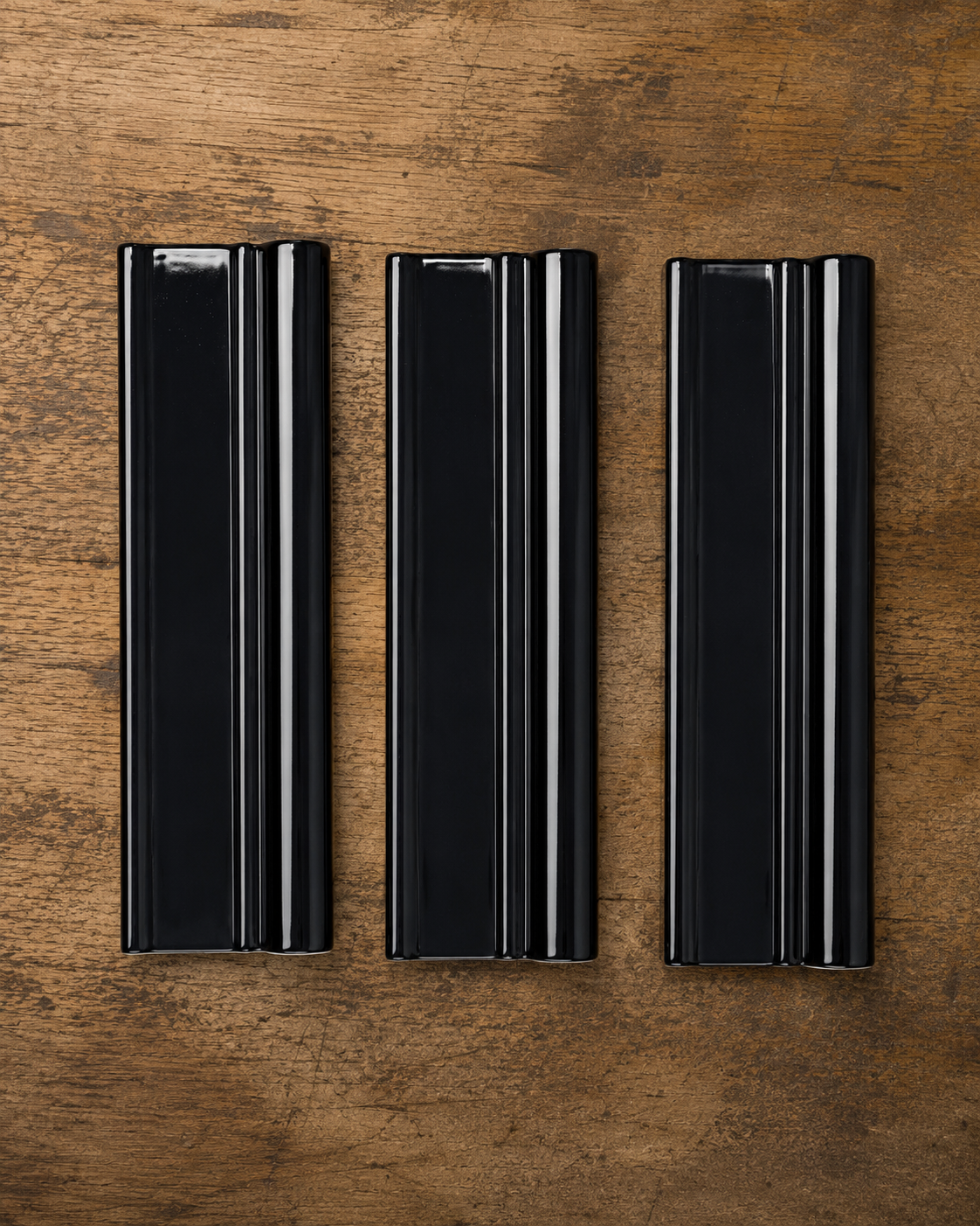 Retro Jet Black Fluted Ogee Cap - 1672-CS90